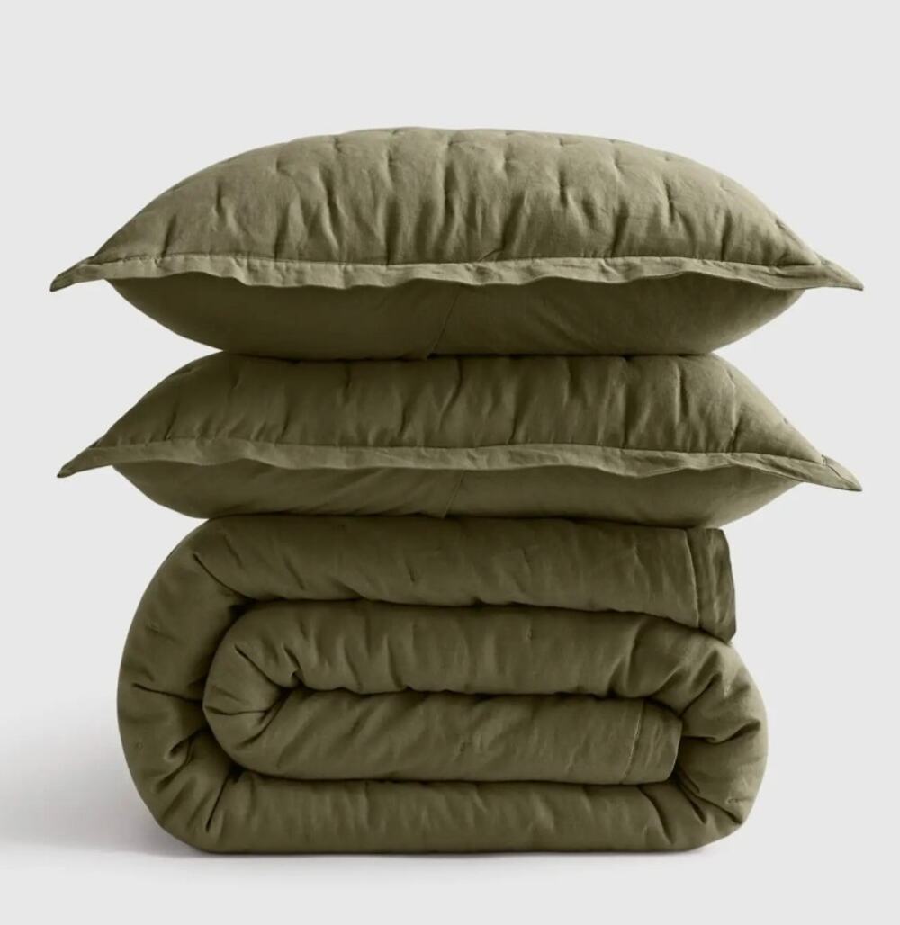 NWT Quince European Linen Dream Quilt 3Pc Set Twin Dusty Olive Green $190 MSRP - Picture 1 of 8